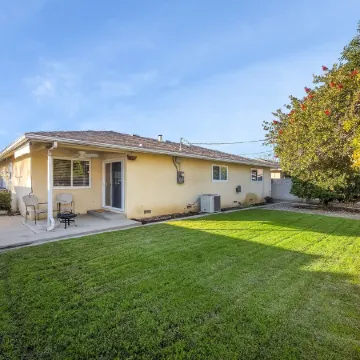 Clovis House with Foosball, 2-Car Garage!