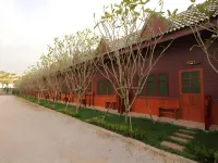 PK Resort Hotels in Pak Phraek