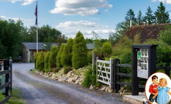 Widbrook Barns