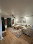 La Casa de Burro, Newly remodeled family and pet friendly home with a pool!