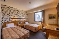 Fukuyama Rose Garden Hotel فنادق في إبارا
