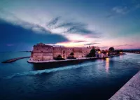 Lucky Corner - Elegant Stay