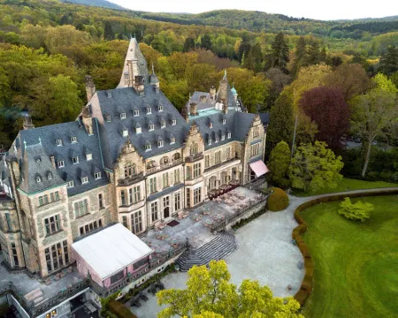 Schlosshotel Kronberg - Hotel Frankfurt ホッホタウヌスクライスのホテル