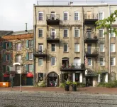 Rare River Street w/Balcony, Historic, Luxury, Affordable, 2/2, Loft STVR00088
