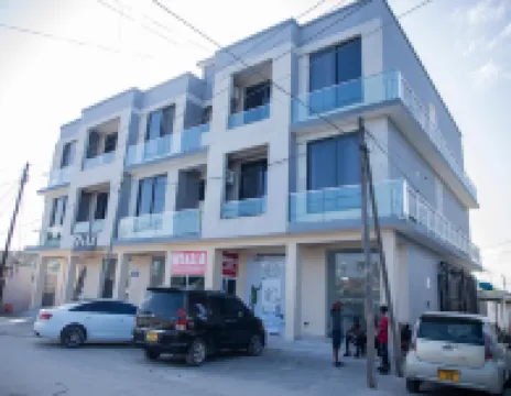 不真實的家園 酒店