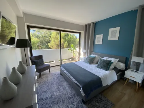SUPER CANNES / GOLFE JUAN LUXURY APARTMENT SEA IMPRENABLE SEA. PRIVATE FLOOR
