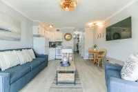 La CaSEAta - Beachfront Condo
