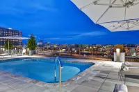 Hampton Inn & Suites Nashville Downtown Capitol View