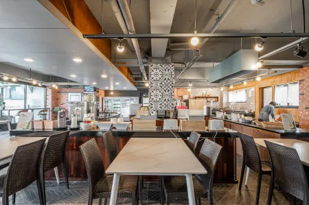 memory hotel Отели рядом с достопримечательностью «Джумунджин- Бич»