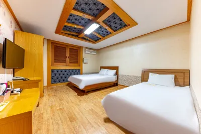 Namwon Hyatt