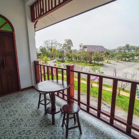 NAN Green Lake View Resort