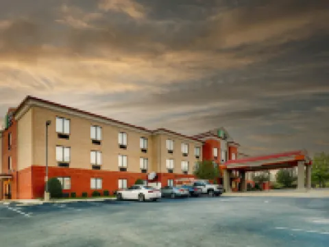 Holiday Inn Express & Suites GADSDEN W-NEAR ATTALLA by IHG Hotels in Gadsden
