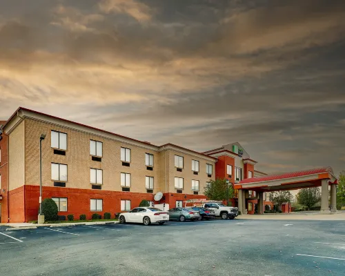 Holiday Inn Express & Suites GADSDEN W-NEAR ATTALLA by IHG Hotels in Gadsden
