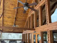 Hot Tub!!! 2 Large Decks on Spirit Lake Hotels in Wolfe County