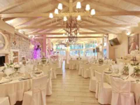 Menalia Villas & Suites KTIMA KOUMPOURI トリポリスのホテル