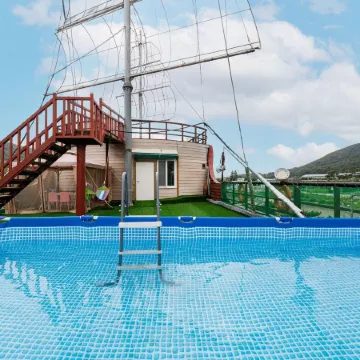 Ganhwa Badabae Beomseon Kids Pension Отели рядом с достопримечательностью «Горная крепость Канхва»