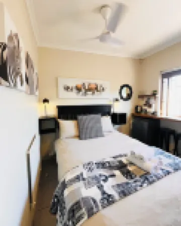Dolphin Circle B&B
