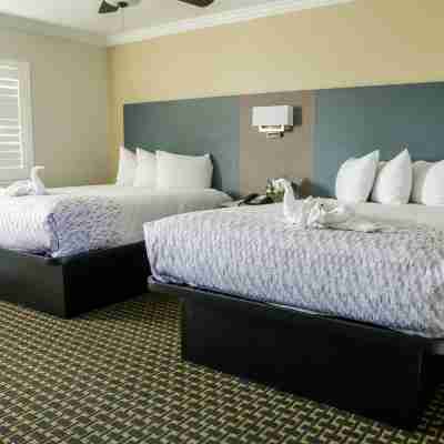 Sea Breeze Inn - San Simeon Rooms
