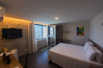 Bessa Beach Hotel Отели рядом с достопримечательностью «Sava Bridge»