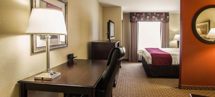 Comfort Suites Bloomington I-55 and I-74 Hotels in Bloomington