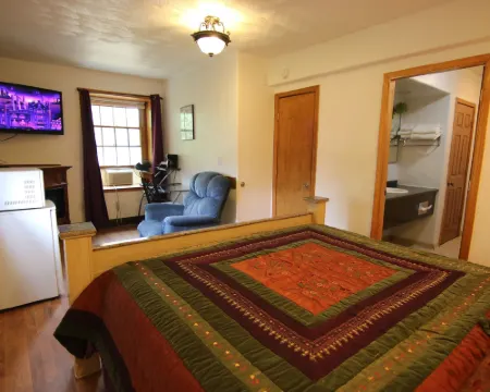 Abbey Archway Inn Hotels in College