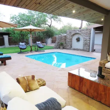 Wild Dog Guest Lodge