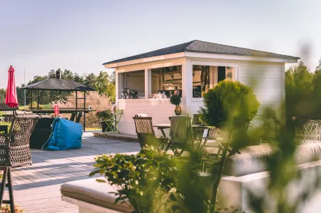 Körunda Golf & Conference Hotel Отели в г. Нюнесхамн