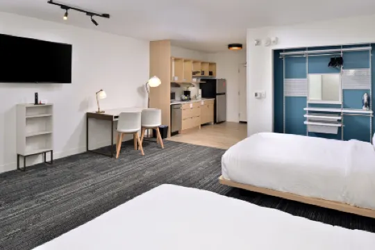 TownePlace Suites Asheville Downtown Отели рядом с достопримечательностью «Гроввуд Виллидж»