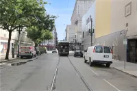 Roami位於波本地方