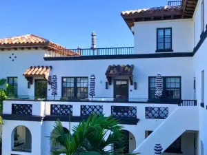 화이트 엘리펀트 팜 비치