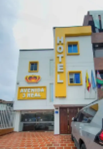 阿維尼達 3 皇家飯店