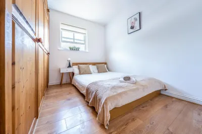 Stansted Airport & Bishops Stortford Town Centre Professional Apartment Hoteles cerca de Bishop's Stortford College