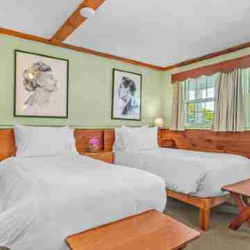 Mid-Town Motel Rooms