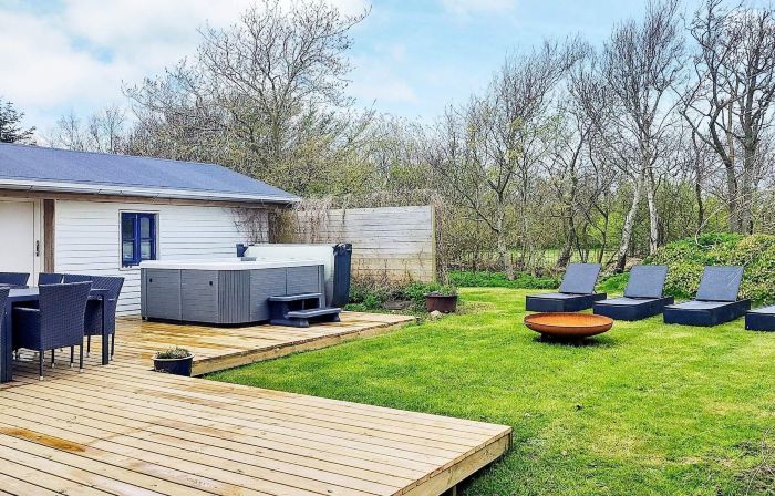 12 Person Holiday Home in Vestervig-by Traum