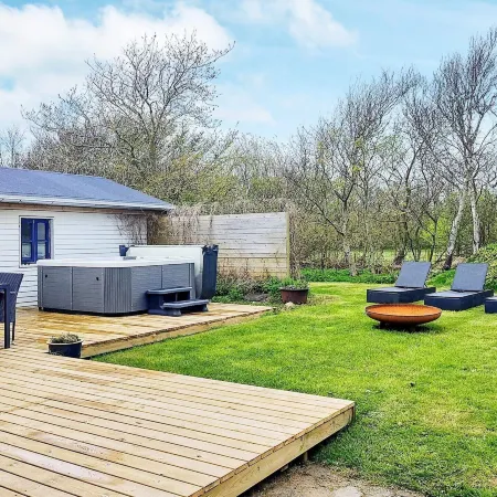 12 Person Holiday Home in Vestervig-by Traum
