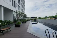 Luxury Studio At Serpong Garden Apartment Hotel dekat Paradise Dreamland