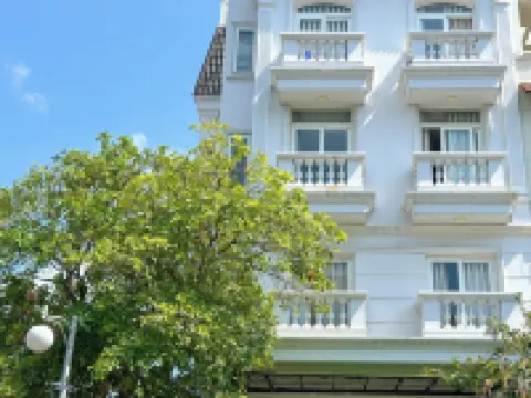 Siris Niko Residence - Self Check In Hotels near Saigon Exhibition and Convention Center (SECC)