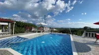 Castillo Del Toro Hotels in Armenia