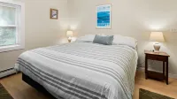 Cozy Colchester Cabin Near Lake by RedAwning Hoteles en Colchester