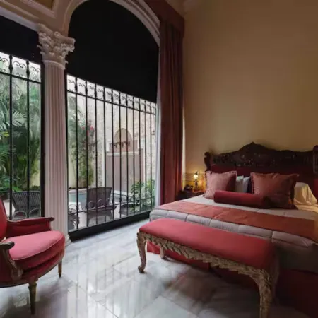 La Casa del Centro, Mérida by Cercana