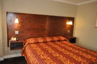 Santa Cruz Inn Riverside فنادق في ريفرسايد