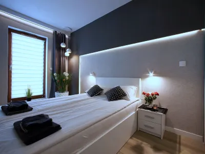 4UApart-Apartment Suite Platan Grey Hotels near Wieża dalmierz Baterii Goeben