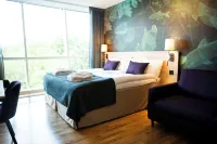 Scandic Täby Hotels near Hövdingaparken