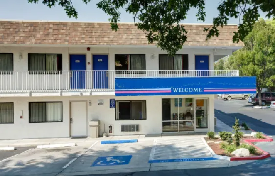Motel 6 Grants Pass, or