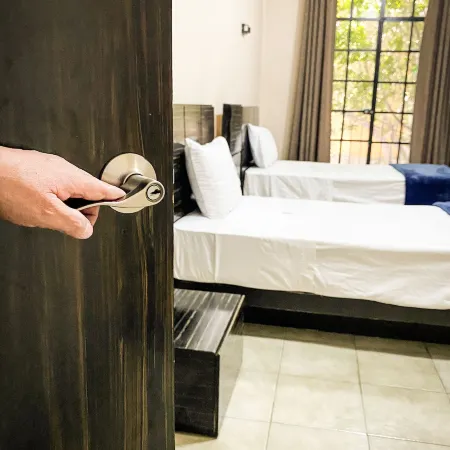 Hotel Amigo Suites