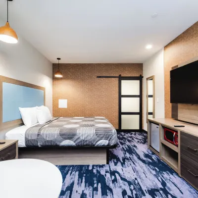 Palace Inn Hotels near Lone Star College-North Harris
