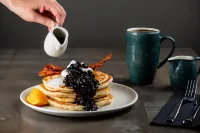 Amsterdam Inn & Suites - breakfast