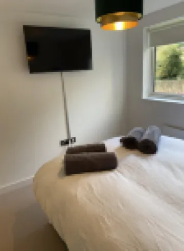 CH Apt 7 2Bed in Bath