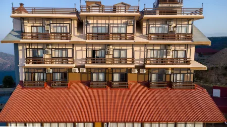 Holesung Resort Отели в г. Mahadevsthan