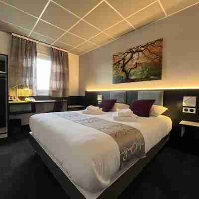 Brit Hotel Le Vesoul Rooms